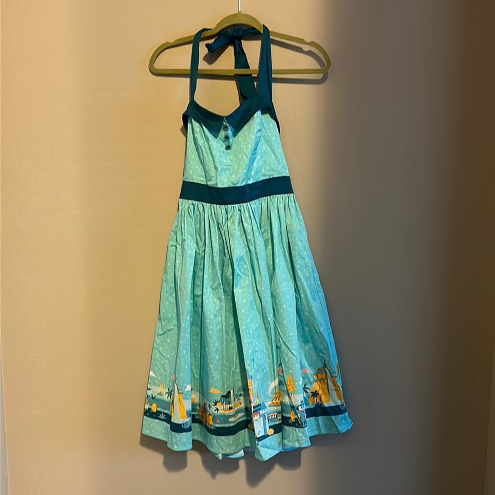 Disney Parks Disneyland Dress size medium